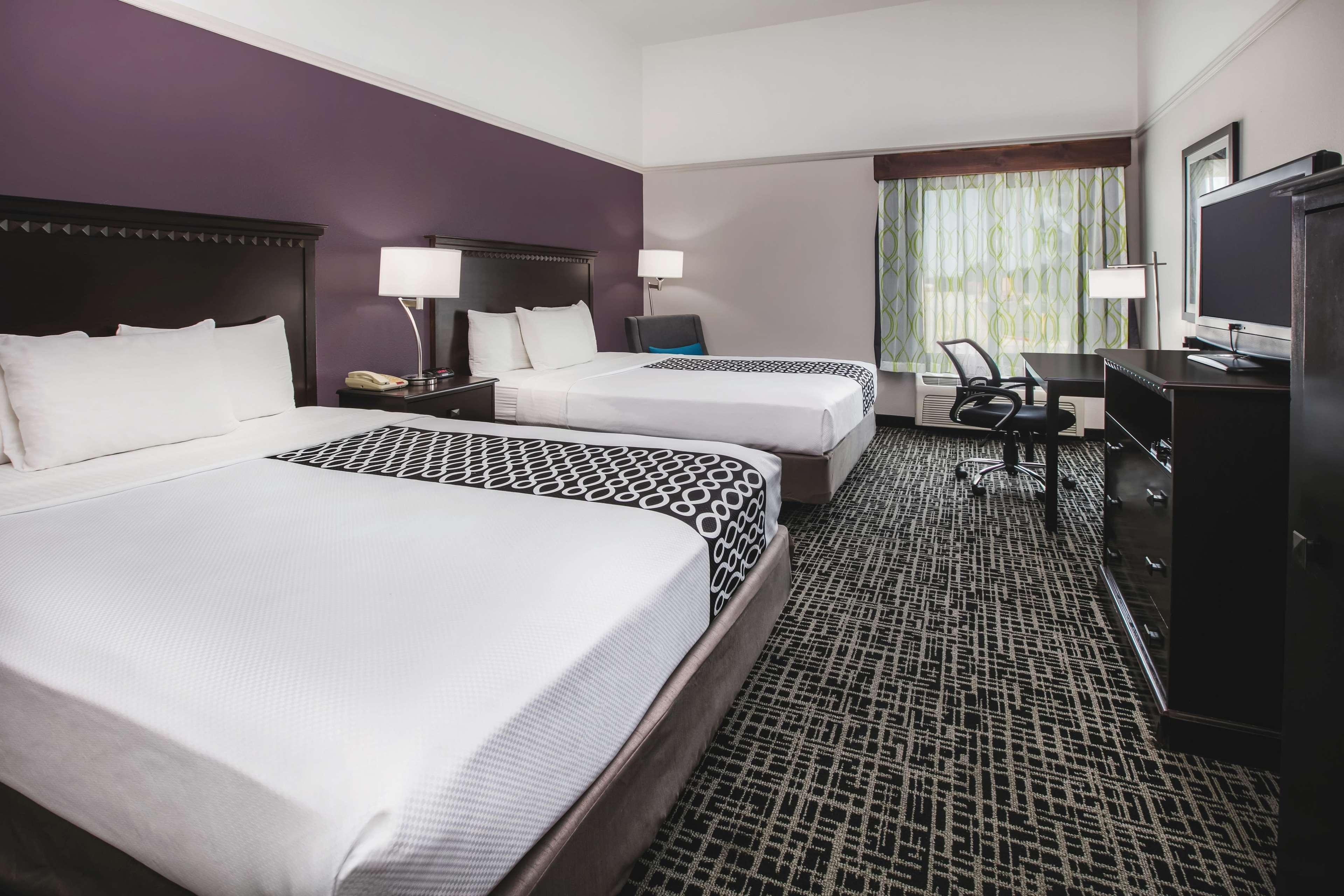 La Quinta By Wyndham Brownwood Hotel Buitenkant foto
